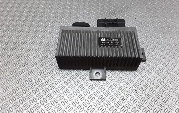 Renault Scenic I Glow plug pre-heat relay 7700111525