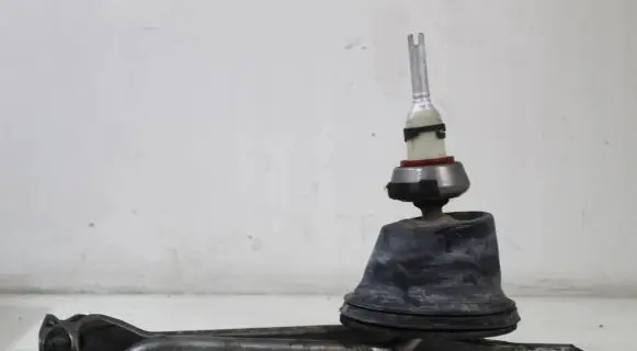BMW M5 Clutch release arm fork 7592422