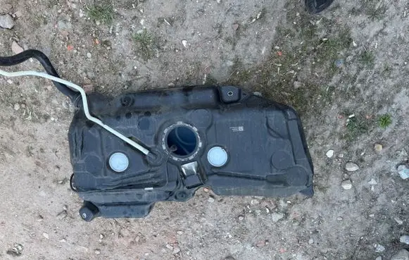 Volkswagen Tiguan Fuel expansion tank 5Q020105