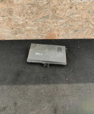 Opel Insignia A Fuse box cover 13222784