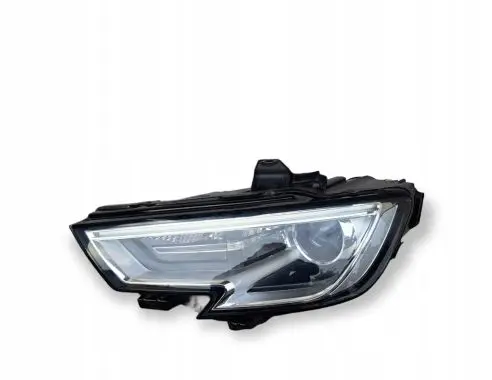 Audi A3 S3 8V Headlight/headlamp 8V0941005E