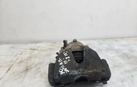 Opel Zafira B Front brake caliper