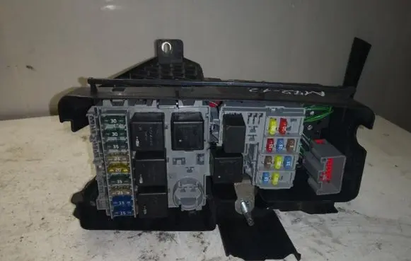 Volvo S60 Fuse box set 30728132 A17212