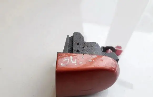 Nissan Note (E11) Loading door cover/cap 