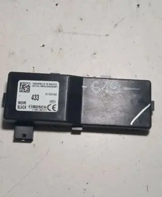 Opel Insignia A Door central lock control unit/module 13501980 F00HJ00471