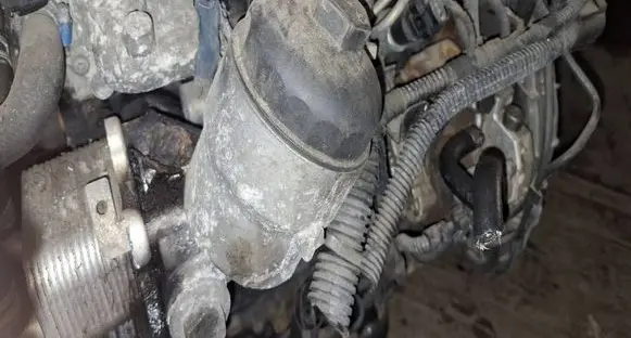 Opel Astra H Oil filter cover