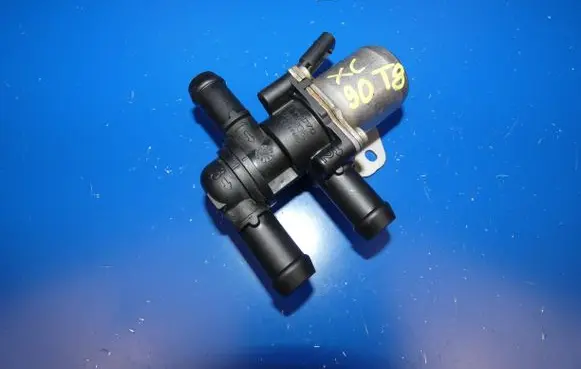 Volvo XC90 Electric auxiliary coolant/water pump 31338385