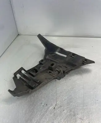 Volvo S60 Front bumper mounting bracket 09190304
