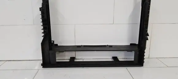 BMW 5 E60 E61 Radiator support slam panel bracket F6416