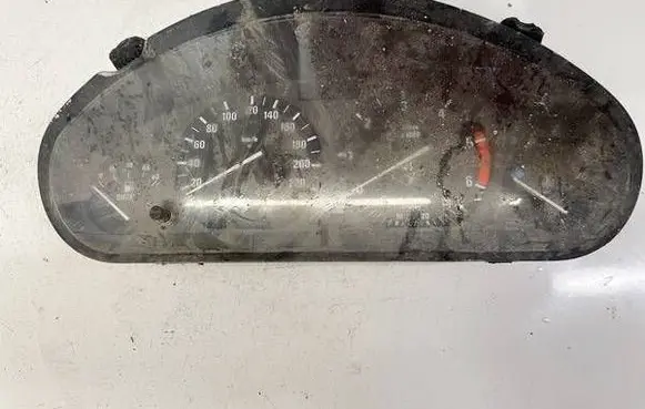 BMW 3 E36 Speedometer (instrument cluster) 88311220 87001306