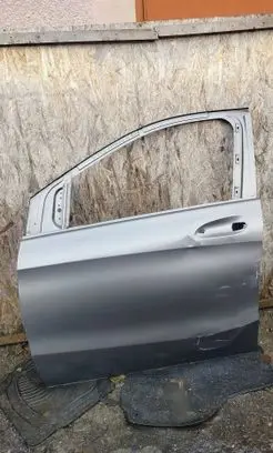 Mercedes-Benz B W246 W242 Front door