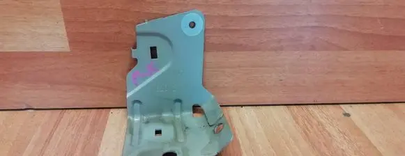 Renault Espace V (RFC) Fender mounting bracket 620426615R