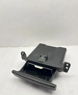 Toyota Hilux (AN10, AN20, AN30) Car ashtray 741210K010
