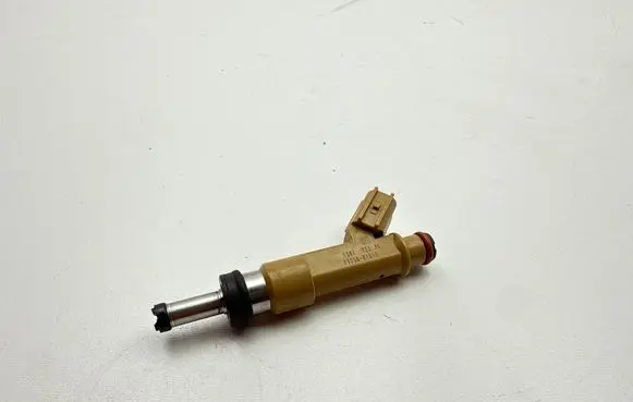 Toyota Auris E180 Fuel injector 232500T030 130173220