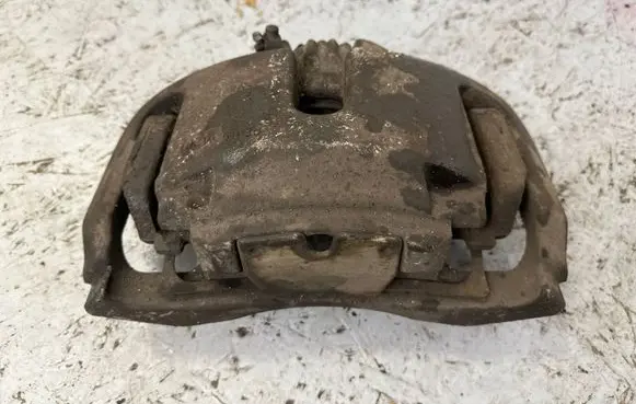 BMW 5 GT F07 Front brake caliper