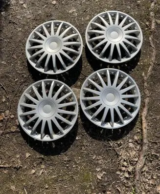 Volkswagen Golf IV R14 wheel hub/cap/trim CRYSTAL