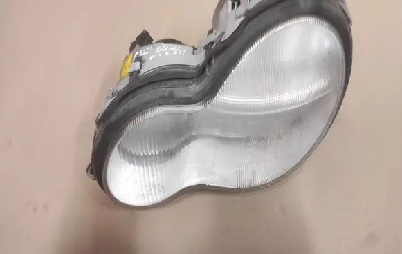 Mercedes-Benz C W203 Headlight/headlamp 0301166201 A2038200161