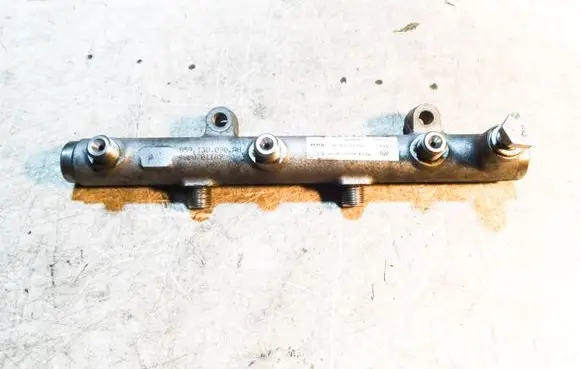 Audi A4 S4 B7 8E 8H Fuel main line pipe 059130090AH