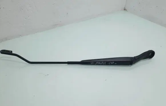 Nissan Micra Front wiper blade arm 80008647