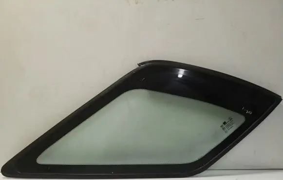 KIA Sorento Rear side window 43R000070 E000472