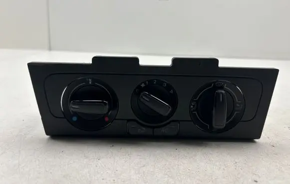 Volkswagen Polo V 6R Climate control unit 901516260000 6R0820045F X8176001