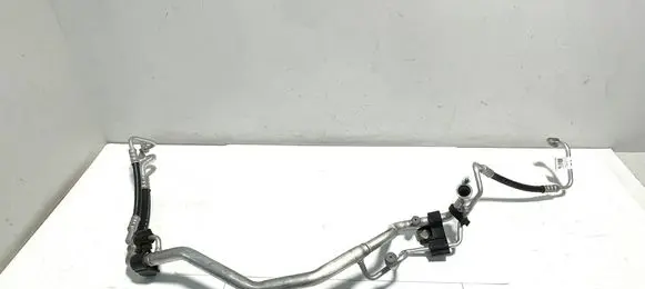 Peugeot 5008 II Air conditioning (A/C) pipe/hose 9831702280 35764