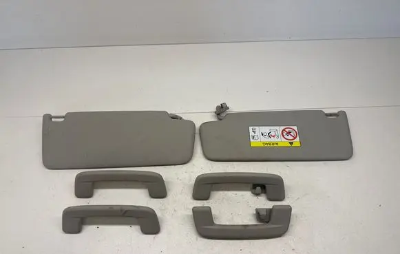 Seat Leon IV A set of handles for the ceiling 5H0857552A 5H0857551 8Y0857606