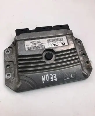 Renault Megane III Engine control unit/module 237100131R
