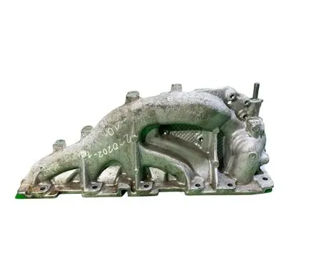 Opel Vivaro Intake manifold 130032531R