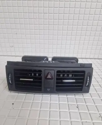 Mercedes-Benz C W204 Dash center air vent grill A2048305254 7711001