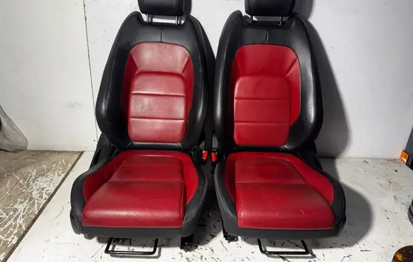 Jaguar XE Seat set 