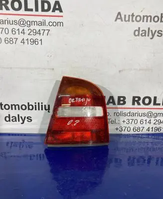 Skoda Octavia Mk1 (1U) Rear/tail lights 1U6945112 1U6945096