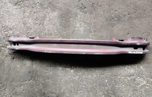 Volvo XC70 Front bumper cross member 30791152