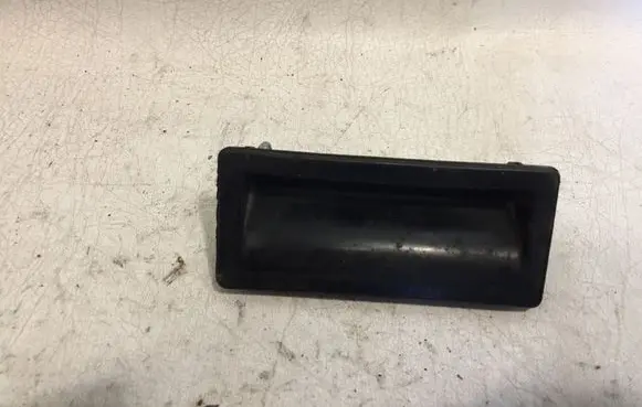Audi A4 S4 B8 8K Tailgate opening switch 5N0827566