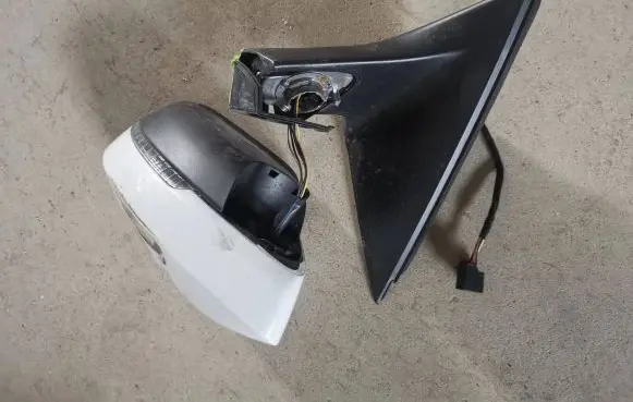 Peugeot 2008 I Front door wing mirror part 21982625 654857933 SP0003987