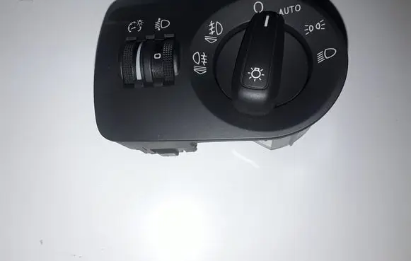 Audi Q3 8U Light switch 8U2941531A