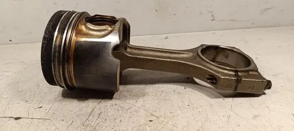BMW X5 E70 Piston with connecting rod
