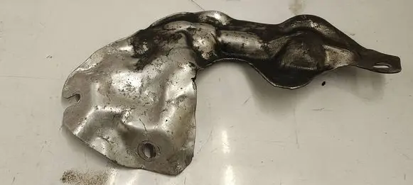 Mercedes-Benz X-class W470 Heat shield in engine bay 140137733R