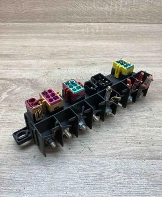 Audi A4 S4 B5 8D Other relay 4A0941822