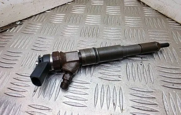 BMW X5 E53 Fuel injector 0445110216 7793836