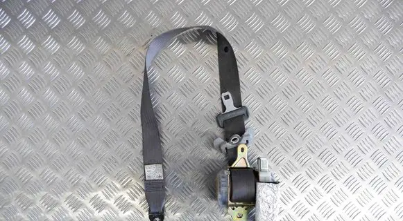 Toyota Prius (XW20) Front seatbelt 7321047080 7321047080B0 7321047081