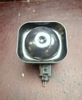 Audi A2 Alarm system siren 8L0951605 F005V00079