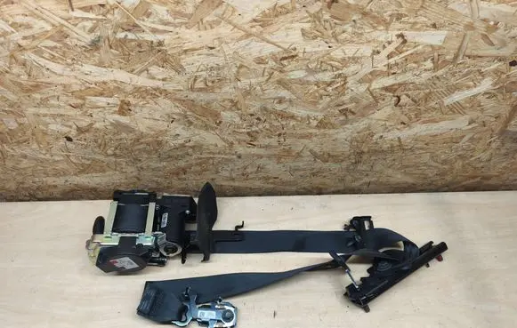 Volvo S90, V90 Front seatbelt P31675242 31675242