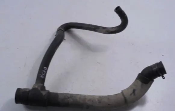 Volkswagen Transporter - Caravelle T3 Engine coolant pipe/hose 068121073H