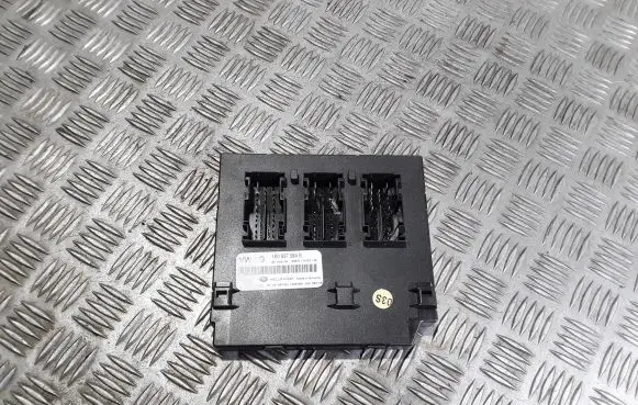 Volkswagen Golf VI Comfort/convenience module 1K0937084B