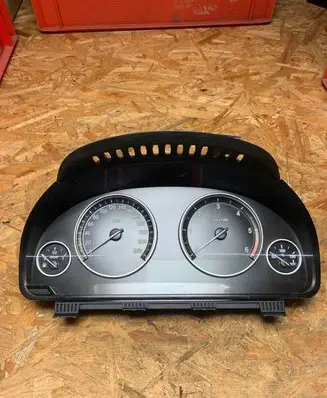 BMW 5 F10 F11 Speedometer (instrument cluster) 9291414