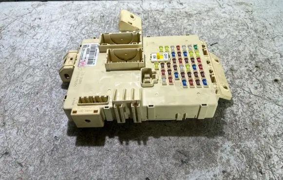 KIA Ceed Fuse module 91950A2030 1314405002 A20301404050