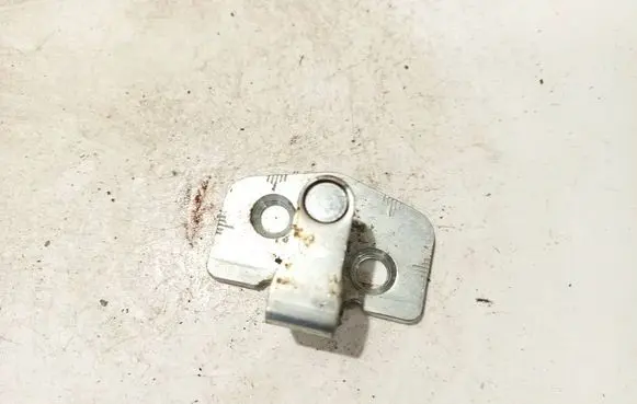 Opel Vectra C Front door lock loop/hook striker 96336