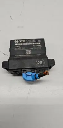 Volkswagen PASSAT B6 Gateway control module 3C0907530E 3C0907951