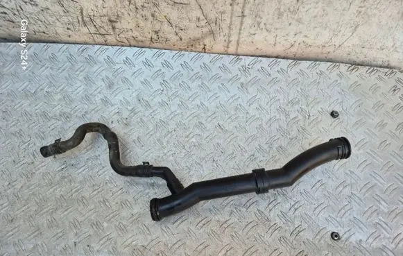 Volkswagen Golf Plus Engine coolant pipe/hose 03C121065F